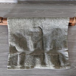 Towel Holder Primative Wooden